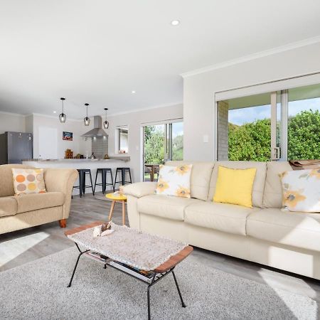 Modern Beach Break - Waihi Beach Holiday Home Zewnętrze zdjęcie